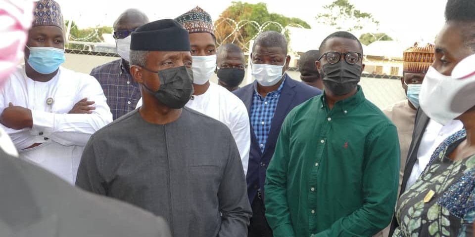 Vice President Yemi Osinabjo visits completed NSHP model houses in Dei Dei, Abuja